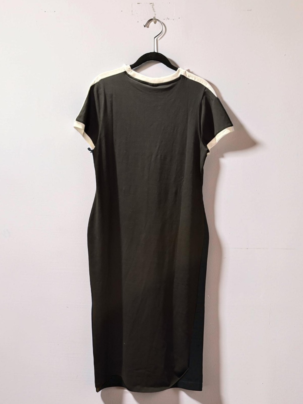 Puma Black Maxi Dress with White Trim and Slit on One Side - Picture 2 of 8